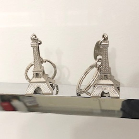 NEW Matching 2 Paris Eiffel Tower Keychain - Picture 5 of 6
